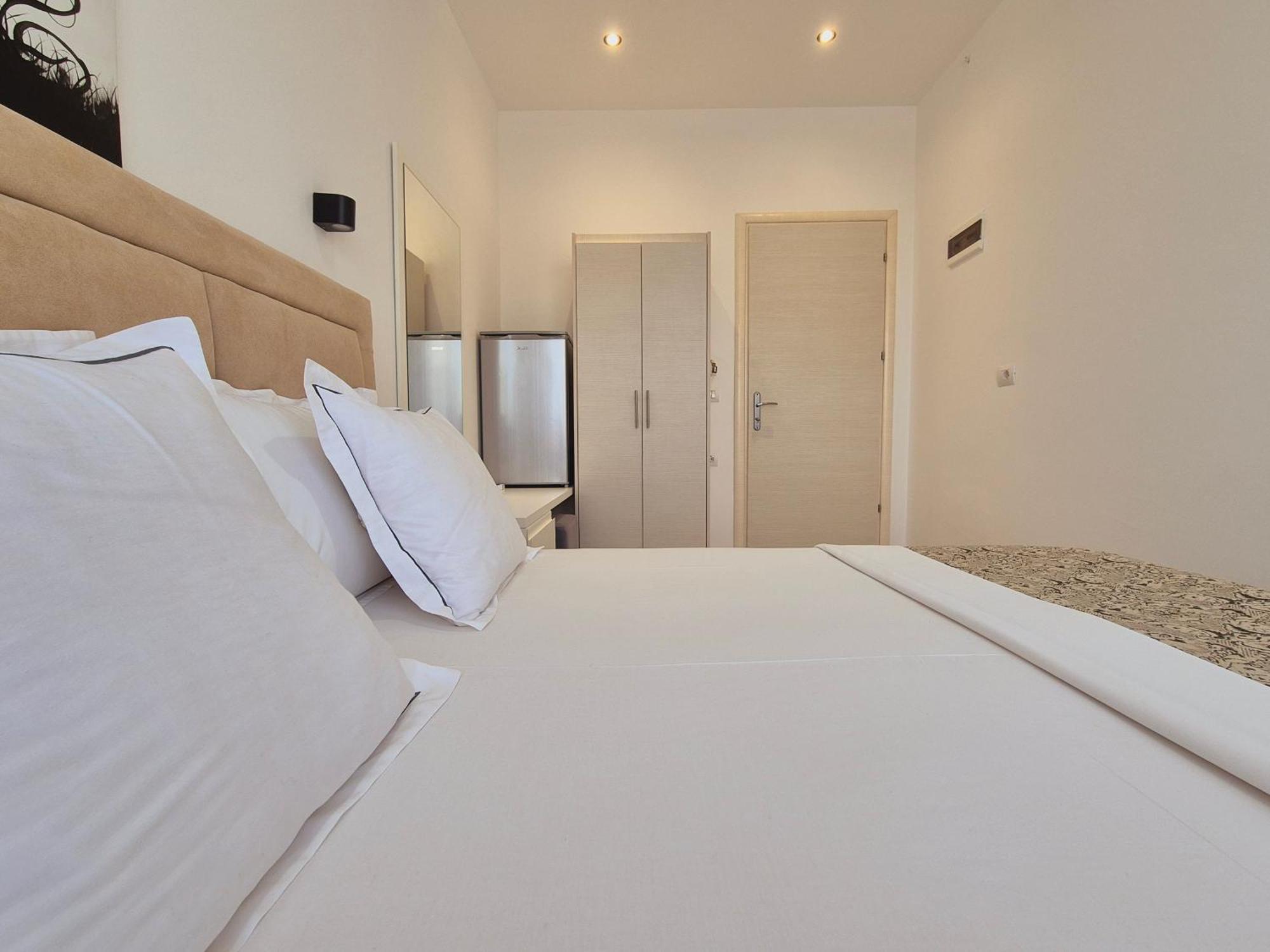 Villa JOSANA Sarandë Esterno foto