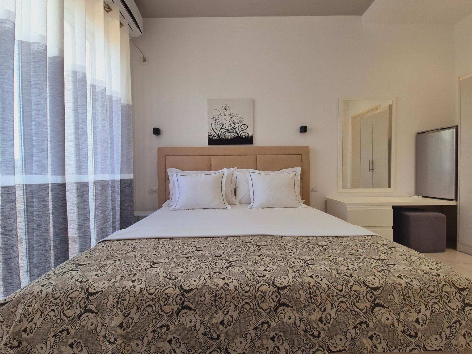Villa JOSANA Sarandë Esterno foto