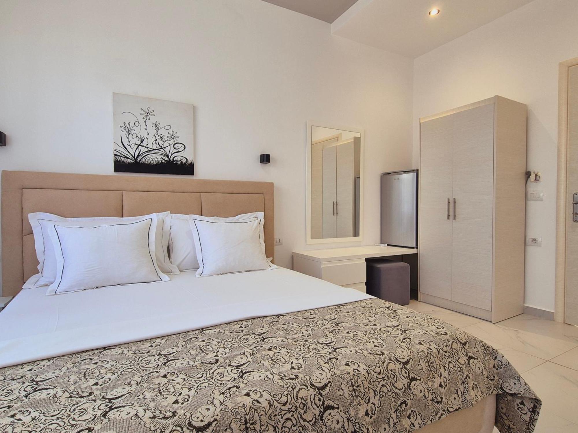 Villa JOSANA Sarandë Esterno foto